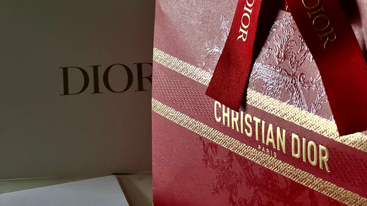 Comprehensive Guide to Choosing the Best Jewelry Packaging for Your Brand 4 Branding and Customization Tips for Jewelry Packaging