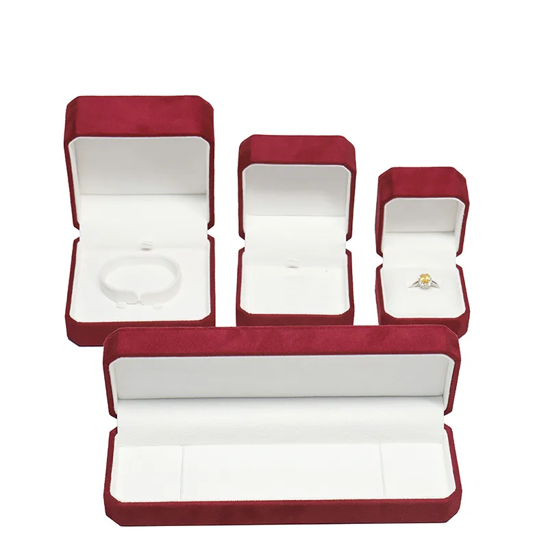 boîtes à pendentifs en velours