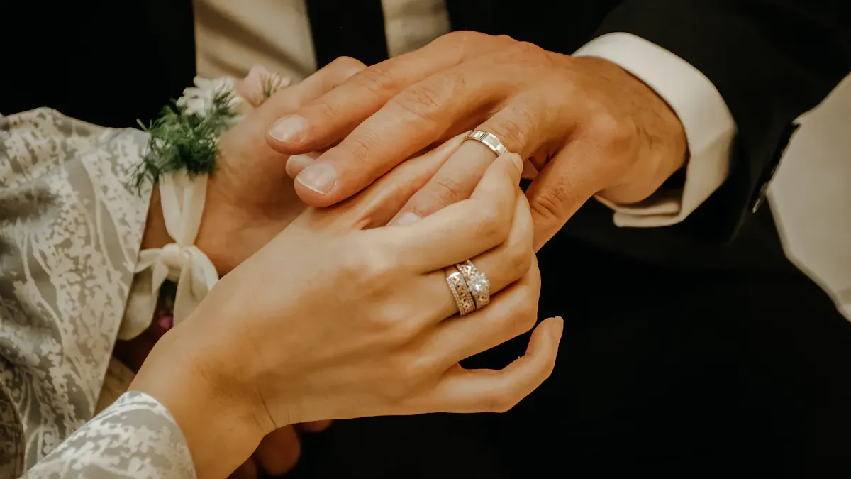 Enhancing the Customer Experience with Exceptional Engagement Ring Boxes