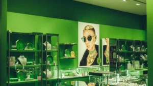 How to Clean and Maintain Commercial Jewelry Display Props