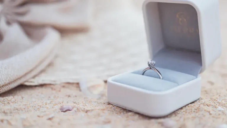 Slim vs Classic Ring Box Designs: Which Suits Modern Consumers?