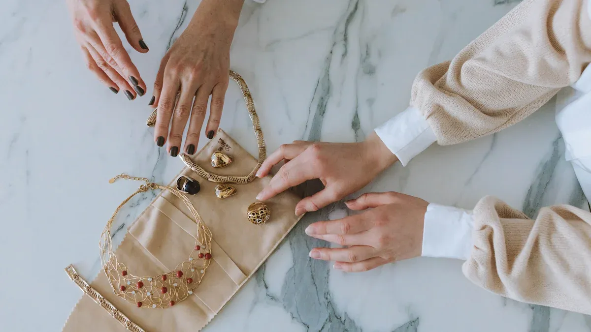 Packing Strategies for Shipping Jewelry Displays Safely