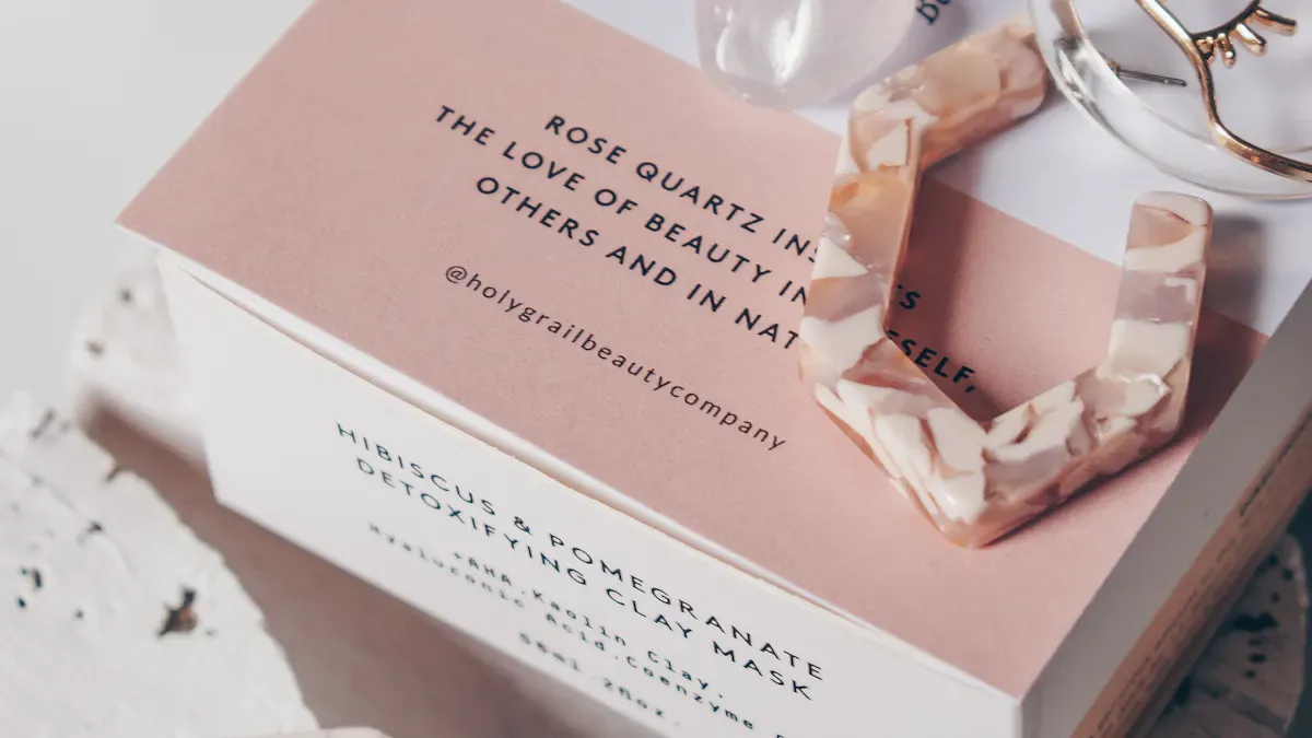 Biodegradable vs Recyclable Jewelry Packaging: What’s the Difference? 1 Biodegradable vs Recyclable Jewelry Packaging: What’s the Difference?