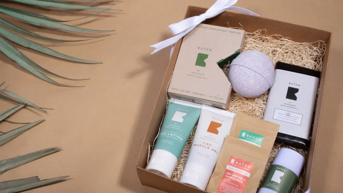 Choosing Jewelry Packaging Styles for Subscription Boxes