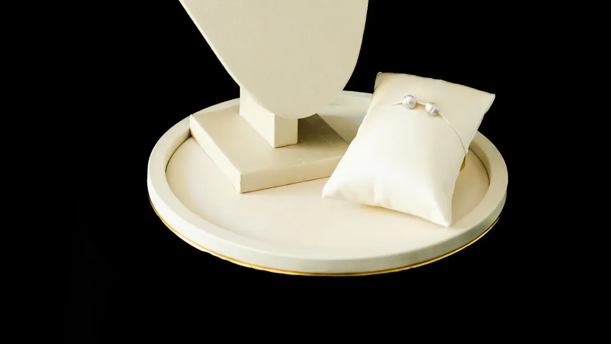 QR Code Customization for Jewelry Packaging
