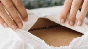 The Psychology of the "Perfect Gift": Why the Box Matters