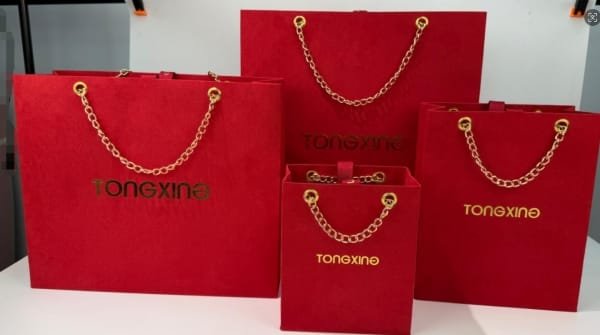 Key Considerations for Luxury Jewelry Clothing Packaging in 2026