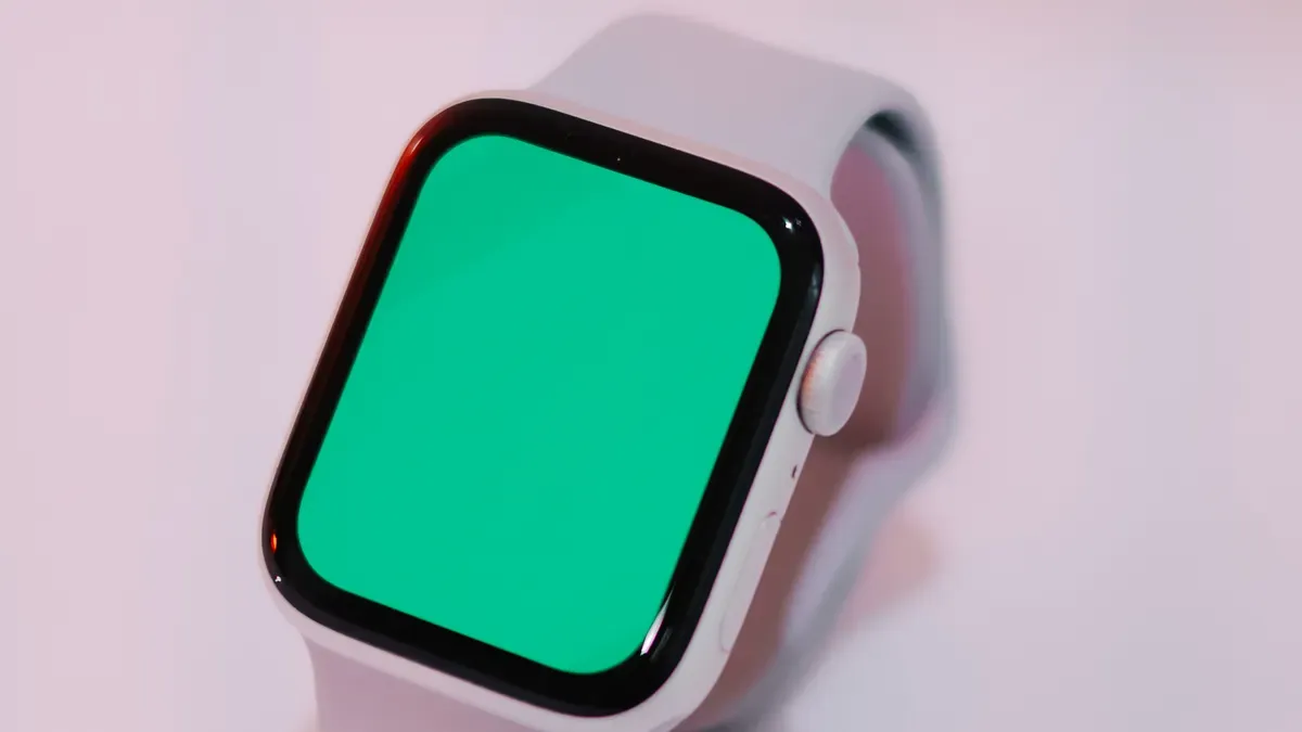 The Rise of Smart Jewelry Boxes with Tracking Capabilities 3 The Future of Tracking in Smart Jewelry Storage